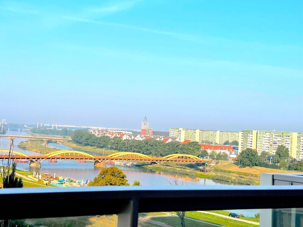 Apartament Z Tarasem I Widokiem Na Odre Wroclaw Bagian luar foto