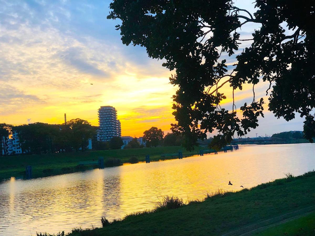 Apartament Z Tarasem I Widokiem Na Odre Wroclaw Bagian luar foto